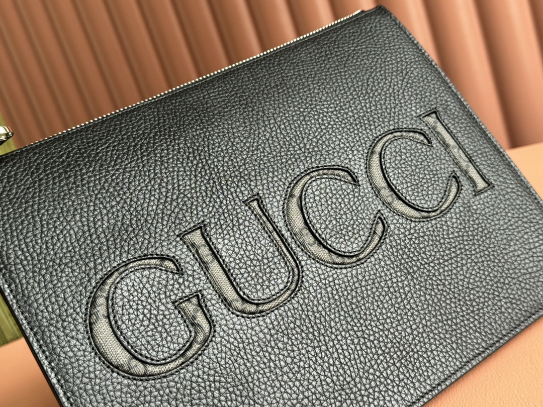 Gucci Clutch Bags